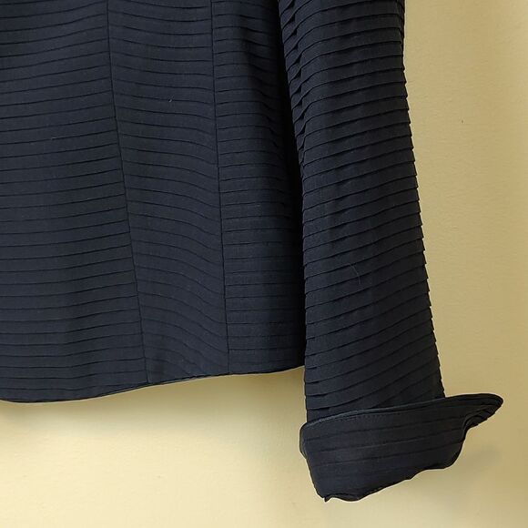 Talbot's Silk Mini Shutter Pleat Collarless Blazer/Jacket in Navy Blue Size 8 - Picture 4 of 12
